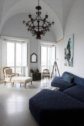 4 Balconi House-San Gregorio palazzo unico vista mare